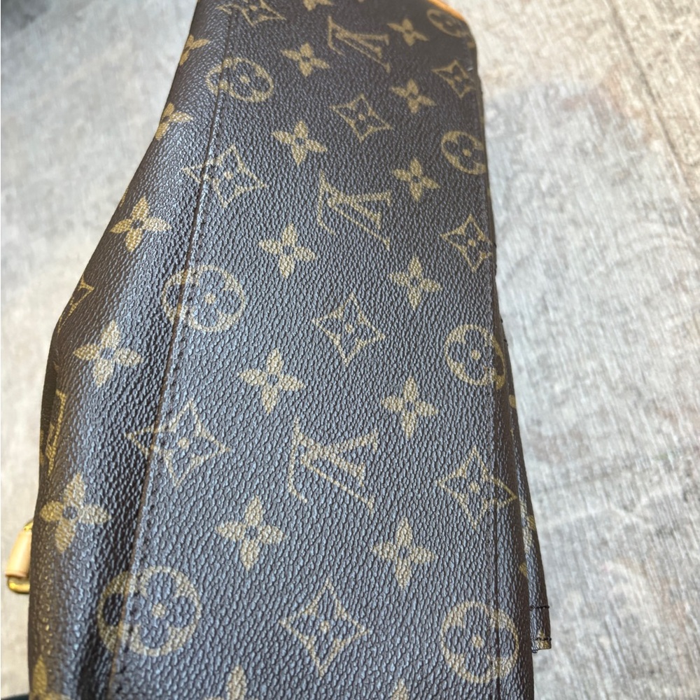 Louis Vuitton Manhattan PM - Picture 9 of 16